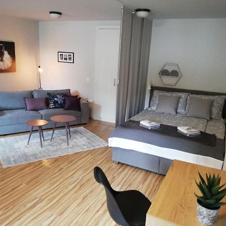 Apartment Nobl Plac 첼레 외부 사진