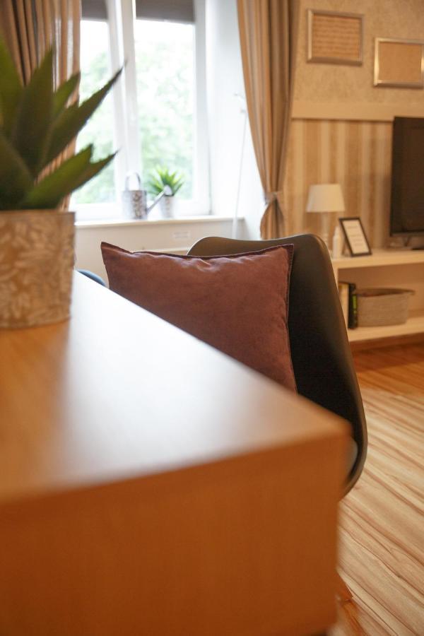 Apartment Nobl Plac 첼레 외부 사진