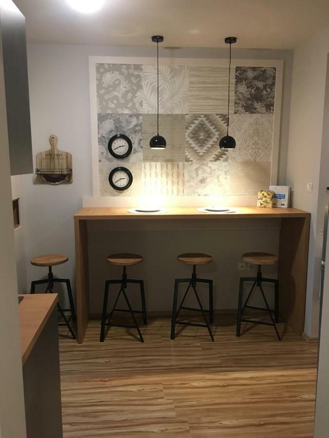 Apartment Nobl Plac 첼레 외부 사진